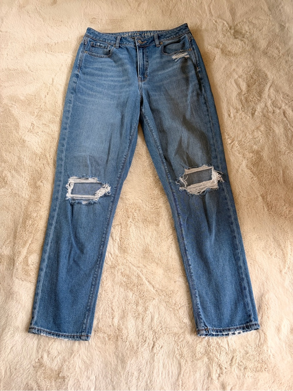 American Eagle Mom Jeans Size 10 Long Distressed High Rise